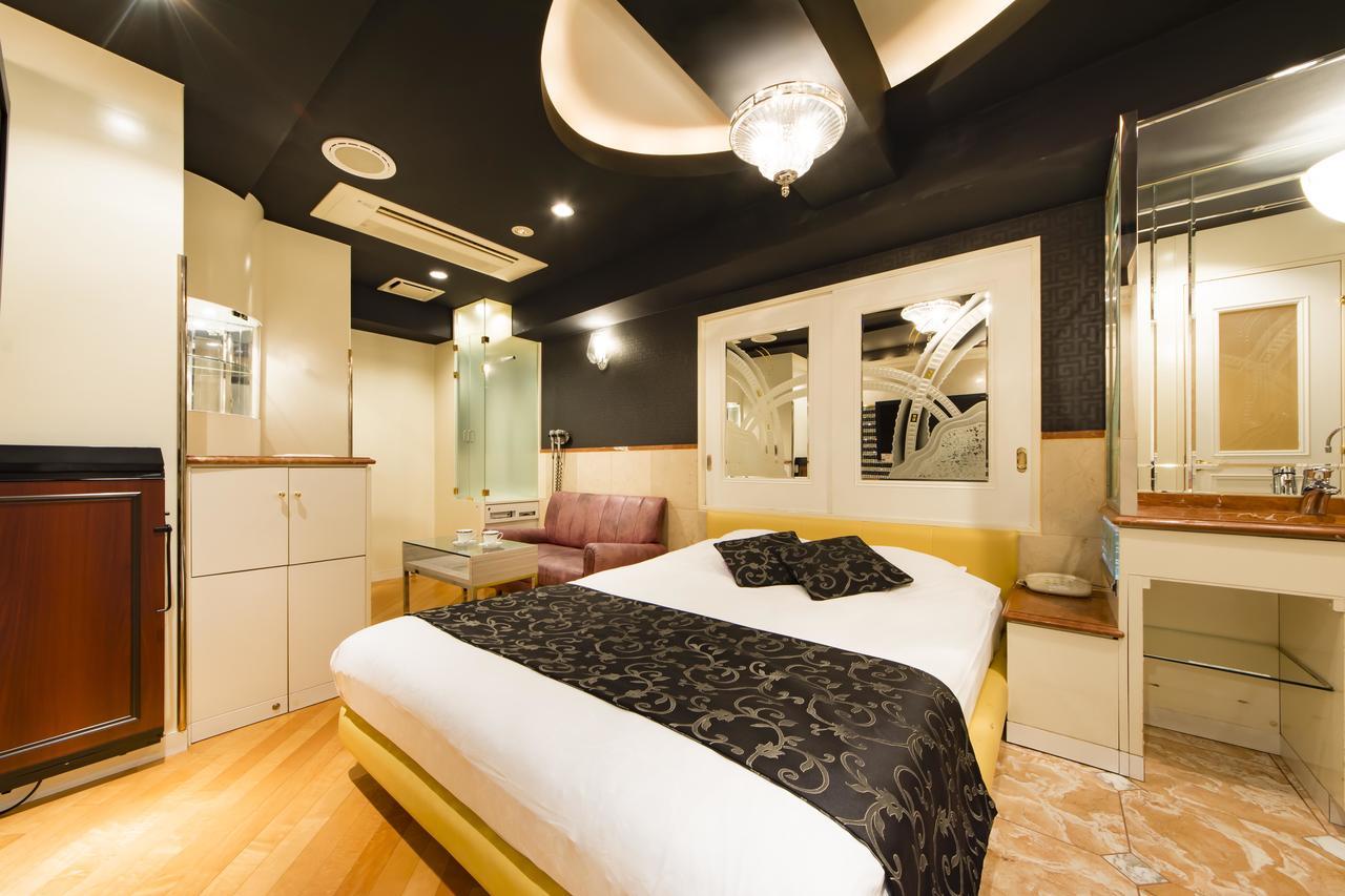 Hotel del amor Apio